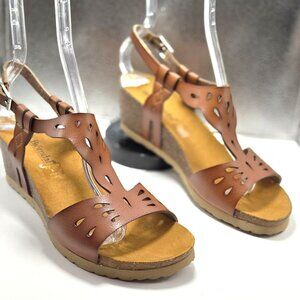 Bjorndal Luna Women's Brown Faux Leather Wedge Laser Cut Sandals Size 8